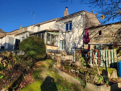 Vente maison 4 pièces Saint-Loup-Lamairé 79