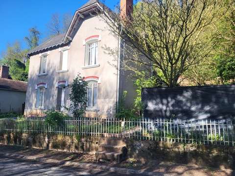 Vente maison 5 pièces Saint-Loup-Lamairé 79