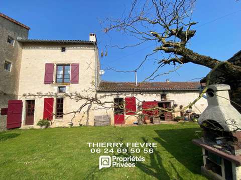 Vente maison 8 pièces Saint-Loup-Lamairé 79
