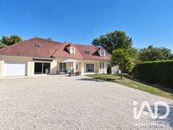Vente Maison 8 piècesSaint-Lyé