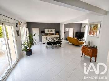 Vente Maison 8 piècesSaint-Lyé