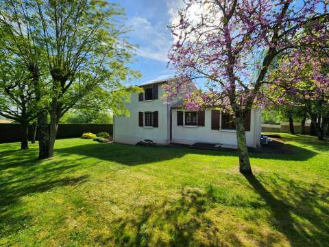 Vente maison 5 pièces Saint-Maixent-l'École 79
