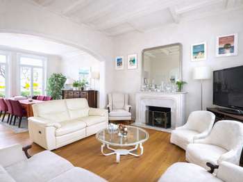 Vente maison 11 pièces