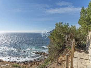 Vente maison 7 pièces Saint-Mandrier-sur-Mer 83