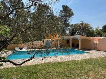 Vente Maison 5 chambresSaint-Marc-Jaumegarde