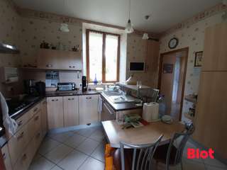 Vente maison 8 pièces