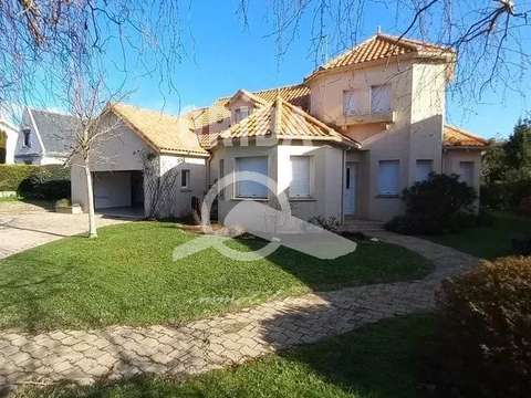 Vente maison 8 pièces