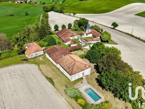 Vente maison 18 pièces Saint-Martial 16