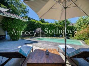 Vente maison 9 pièces Saint-Martin-Bellevue 74