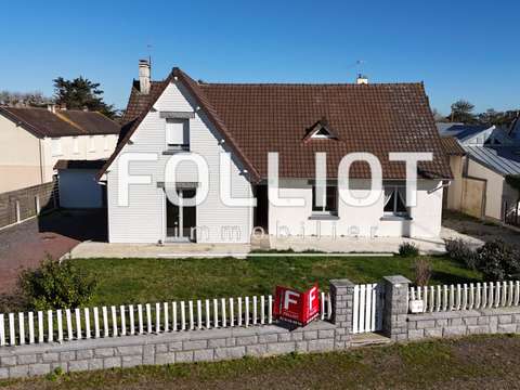 Vente maison 5 pièces Saint-martin-de-brehal 50