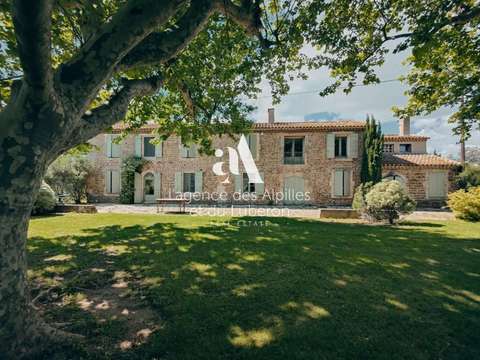 Vente maison 13 pièces Saint-Martin-de-Crau 13