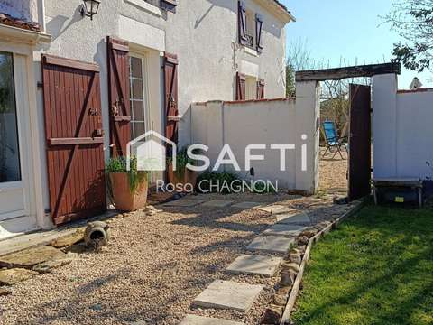 Vente maison 6 pièces Saint-Martin-des-Fontaines 85