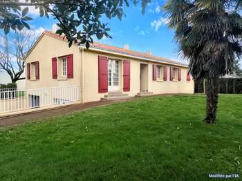 Vente maison 5 pièces Saint-Martin-des-Noyers 85