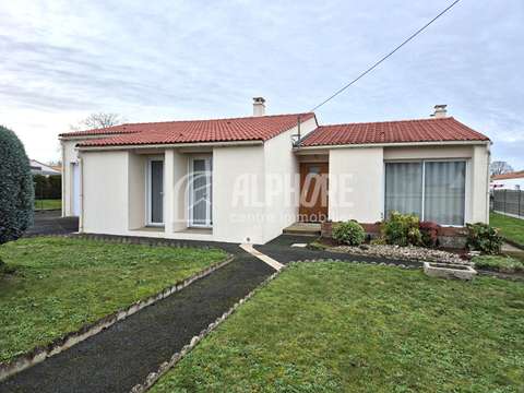 Vente maison 6 pièces Saint-Martin-des-Noyers 85
