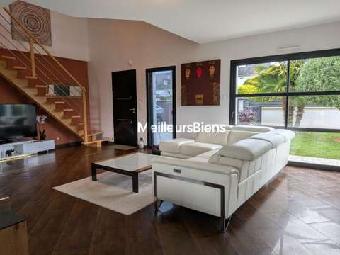 Vente maison 8 pièces Vente maison 8 pièces