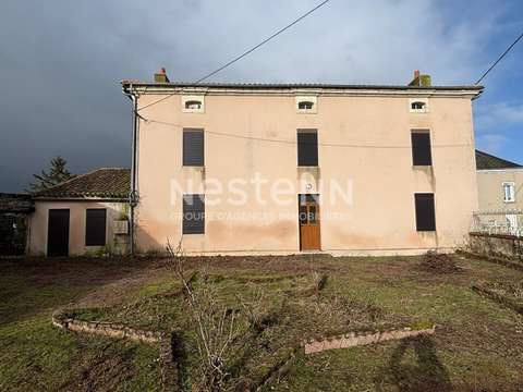 Vente maison 5 pièces Saint-Maurice-Etusson 79