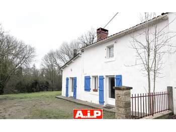 Vente maison 5 pièces Saint-Maurice-le-Girard 85