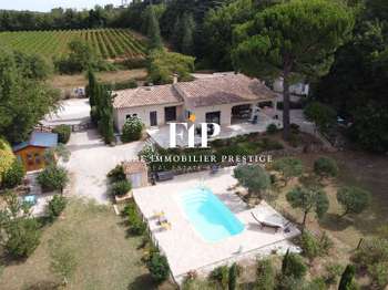 Vente maison 9 pièces Saint-Maximin-la-Sainte-Baume 83