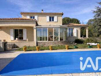 Vente maison 5 pièces Saint-Maximin-la-Sainte-Baume 83