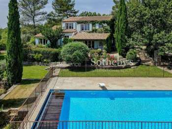 Vente maison 7 pièces Saint-Maximin-la-Sainte-Baume 83