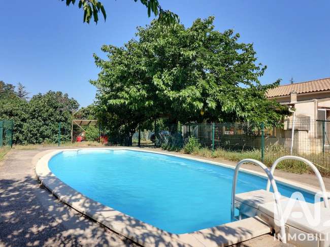 Maison 5 pièces 106 m² · à Saint-Maximin-la-Sainte-Baume · 106 m² · 385 000 €