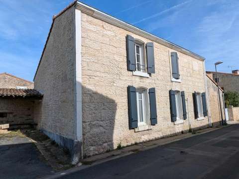 Vente maison 5 pièces Saint-Maxire 79