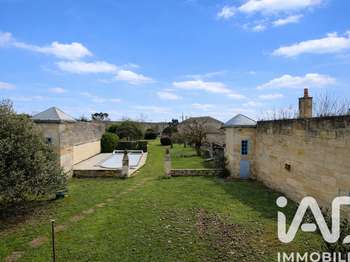 Vente maison 8 pièces Saint-Médard-de-Guizières 33