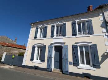 Maison 5 pièces 117 m² · à Saint-Michel-en-l'Herm · 117 m² · 249 000 €