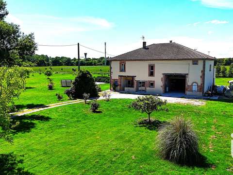 Vente maison 8 pièces Saint-Nicolas-de-la-Grave 82