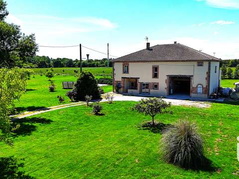 Vente maison 8 pièces Saint-Nicolas-de-la-Grave 82