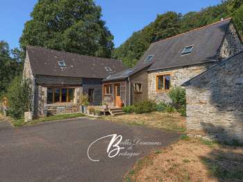 Vente maison 6 pièces Saint-Nicolas-du-Pélem 22