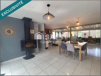 Maison 6 pièces 153 m² · à Saint-Ouën-des-Toits · 153 m² · 269 990 €
