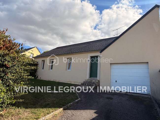 Maison 5 pièces 88 m² · à Saint-Ouën-des-Toits · 88 m² · 157 000 €