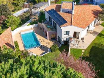 Vente maison 10 pièces Saint-Palais-sur-Mer 17