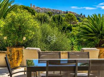 Maison 8 pièces 265 m² · à Saint-Paul-de-Vence · 265 m² · 1 590 000 €
