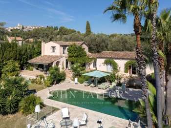Vente maison 8 pièces Saint-Paul-de-Vence 06