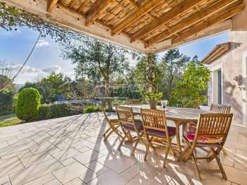 Vente maison 6 pièces Saint-Paul-en-Forêt 83