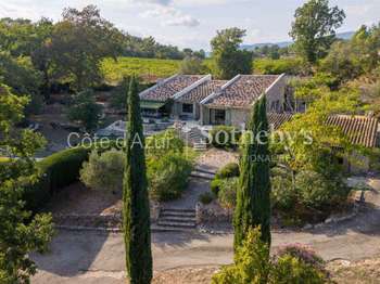 Vente maison 6 pièces Saint-Paul-en-Forêt 83