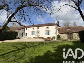 Vente maison 9 pièces Saint-Paul-en-Gâtine 79