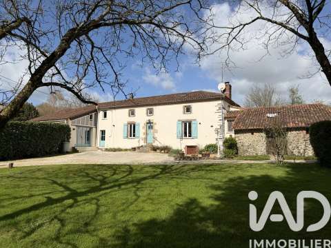 Vente maison 9 pièces Saint-Paul-en-Gâtine 79