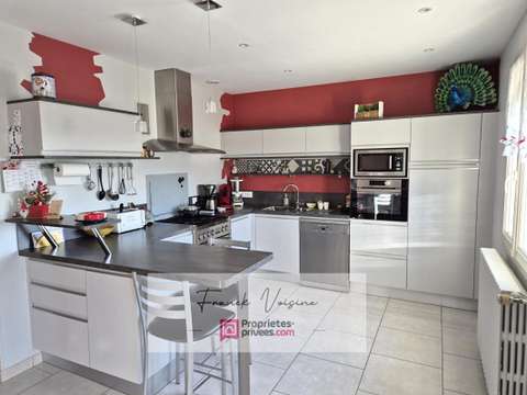 Vente maison 7 pièces Saint-Paul-en-Pareds 85