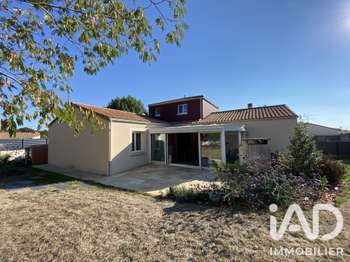 Vente maison 8 pièces Saint-Paul-en-Pareds 85