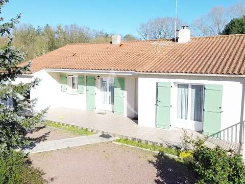 Vente maison 5 pièces Saint-Paul-Mont-Penit 85