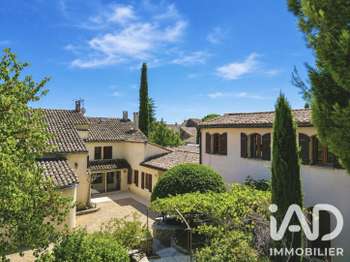 Vente Maison 9 piècesSaint-Paul-Trois-Châteaux