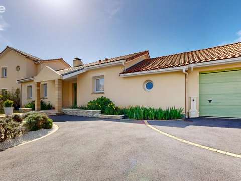 Vente maison 10 pièces Saint-Philbert-de-Grand-Lieu 44