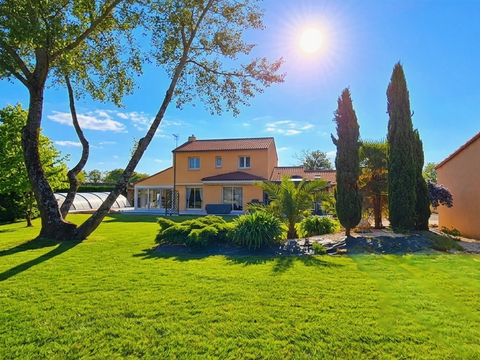 Vente maison 7 pièces Saint-Philbert-de-Grand-Lieu 44