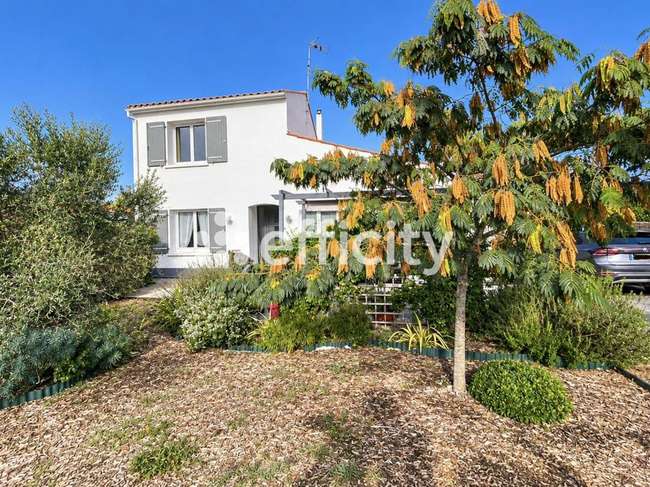 Maison 4 pièces 122 m² · à Saint-Pierre-d'Oléron · 122 m² · 387 000 €