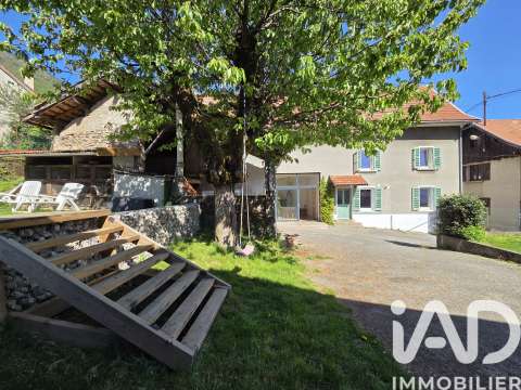Vente maison 6 pièces Saint-Pierre-de-Mésage 38