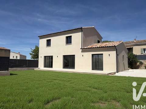 Vente maison 5 pièces Saint-Pierre-de-Vassols 84
