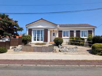 Vente maison 6 pièces Saint-Pierre-des-Échaubrognes 79